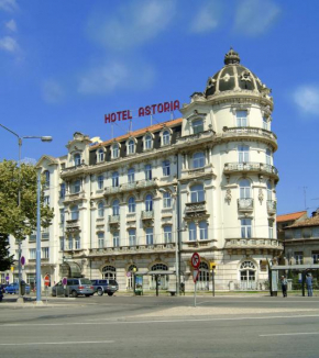 Отель Hotel Astoria  Коимбра